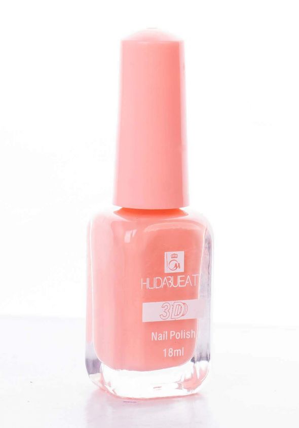 Huda Beauty 3D Nail Polish 18ml طلاء اظافر Huda Beauty 3D Nail Polish 18ml طلاء اظافر