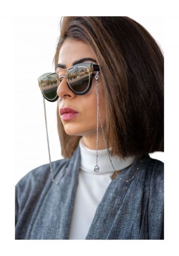 سلسلة للنظارة باللون الفضي 
