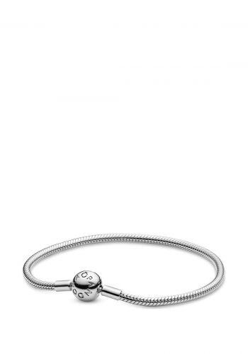 سوار فضة للنساء عيار 925 بطول 17 سم من باندورا سيجنتشر Pandora Signature  Snake Chain Silver Bracelet With Round Clasp