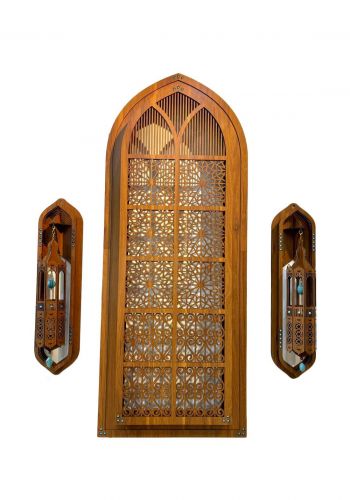 نافذة خشبية ديكور مع الانارة وفوانيس عدد٢